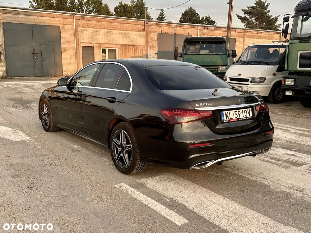 Mercedes-Benz Klasa E 220 d 4-Matic - 9