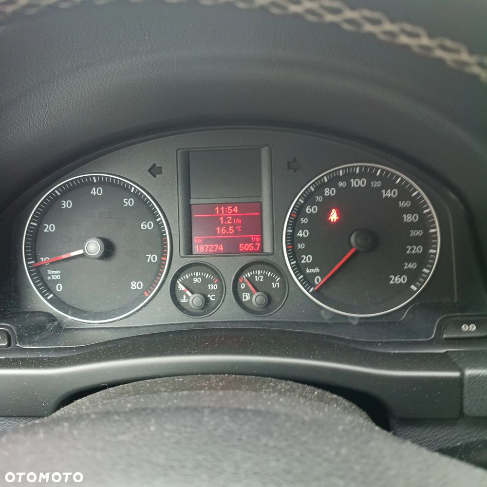 Volkswagen Golf 1.6 FSI Comfortline - 3