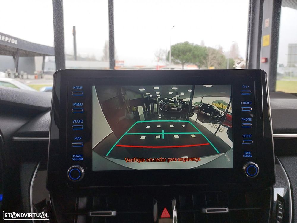 Toyota Corolla 2.0 Hybrid Exclusive - 18