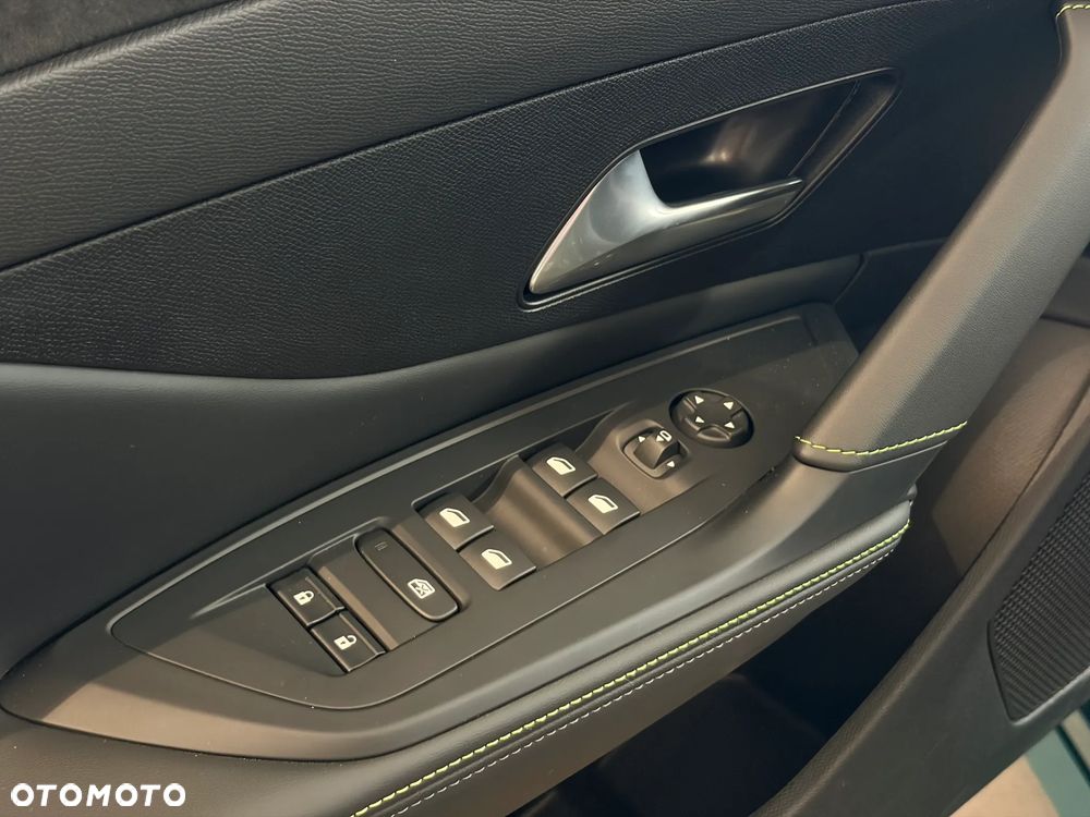Peugeot 308 1.6 Hybrid PHEV GT E-DCS7 - 18