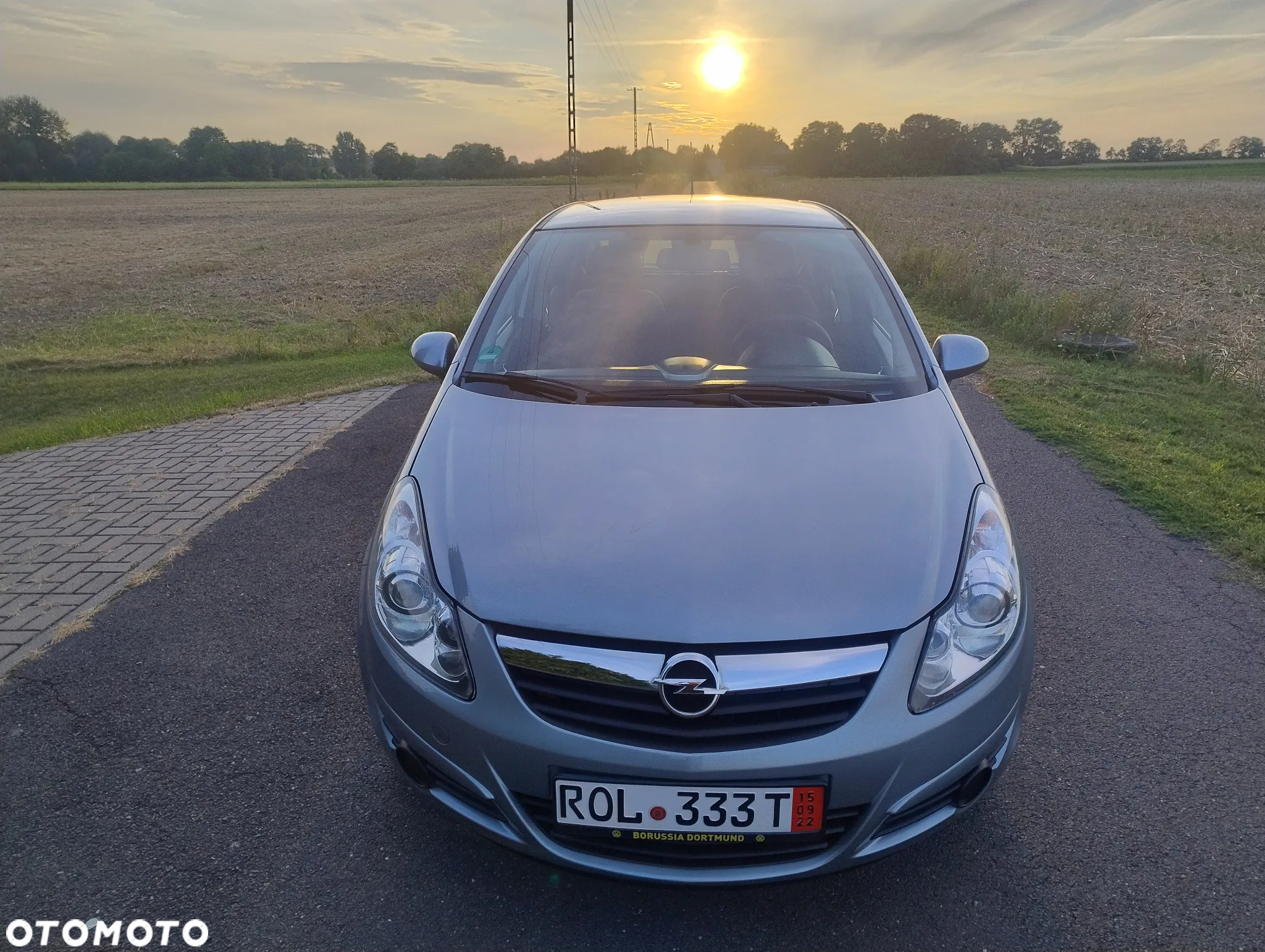 Opel Corsa 1.2 16V Cosmo - 12
