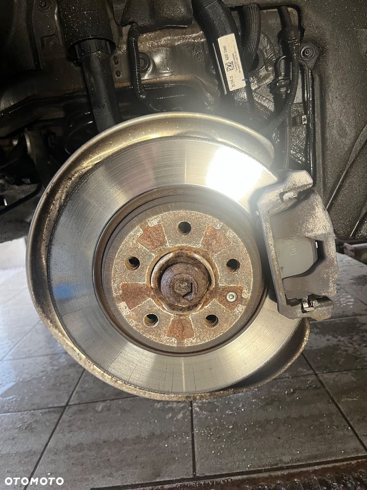 Audi A6 Avant 40 TDI quattro S tronic - 15