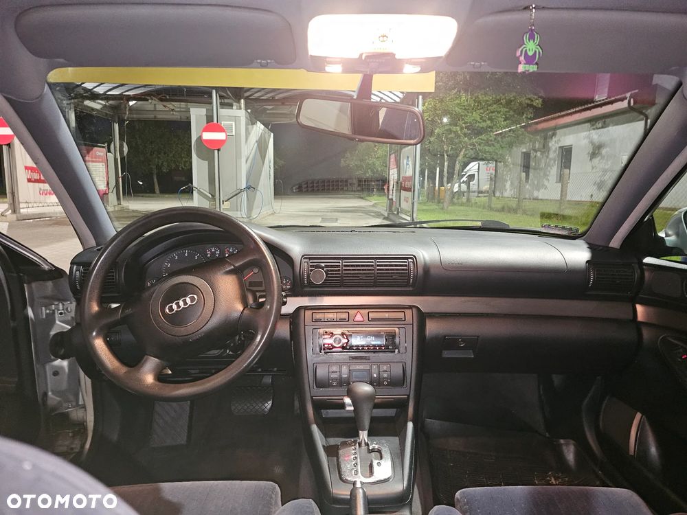Audi A4 Avant 2.4 Tiptronic - 10