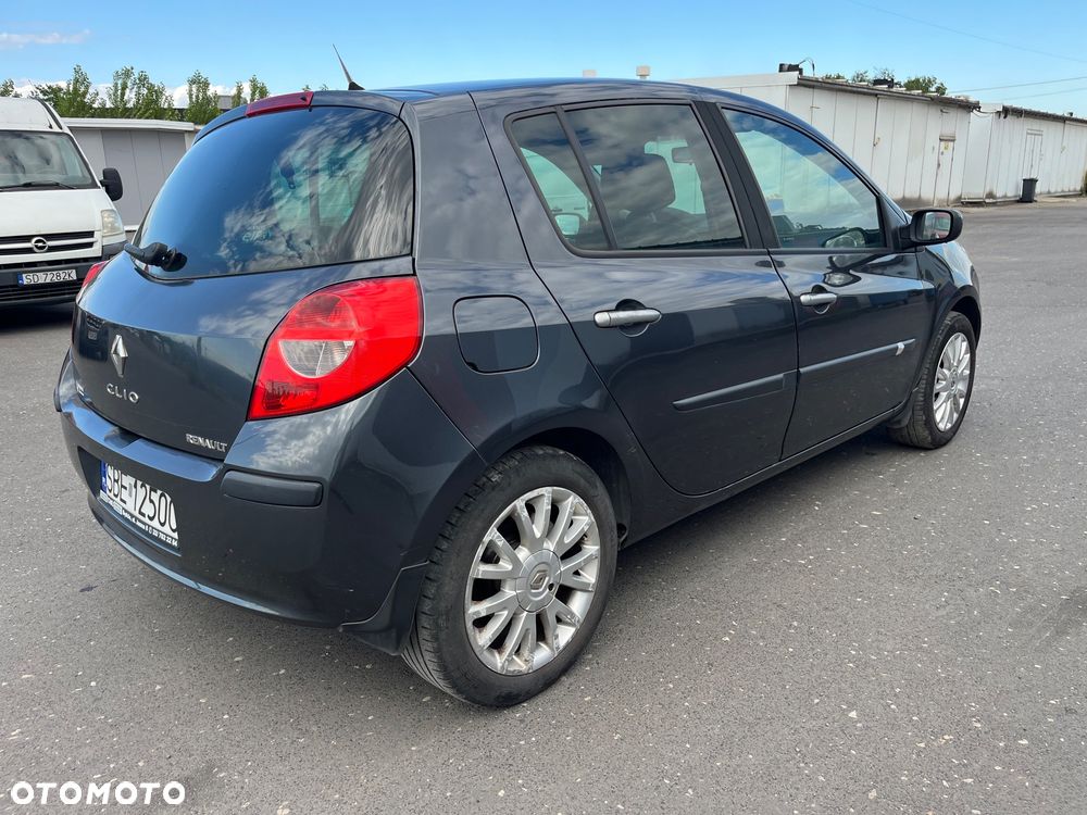 Renault Clio 1.5 dCi Authentique Edition Dynamique - 3