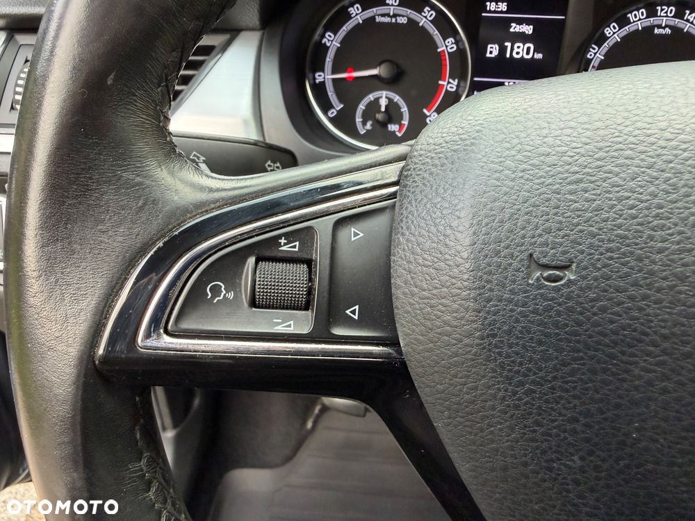 Skoda RAPID 1.0 TSI Clever - 13
