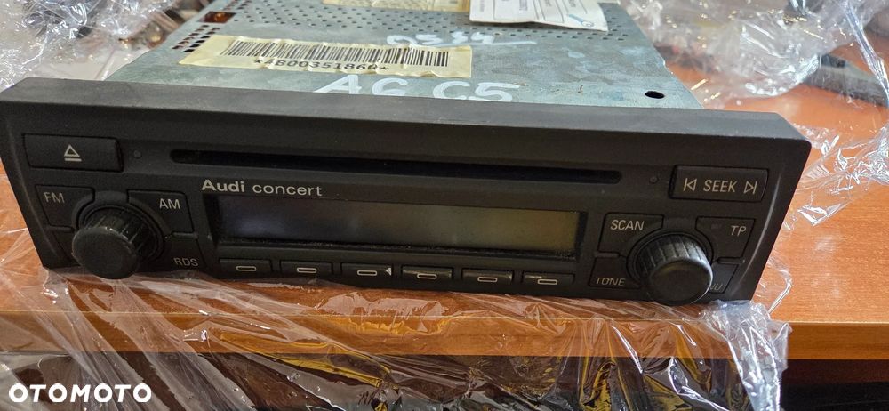 Radio Audi A6 C5 Audi Concert -186Q + kod - 1