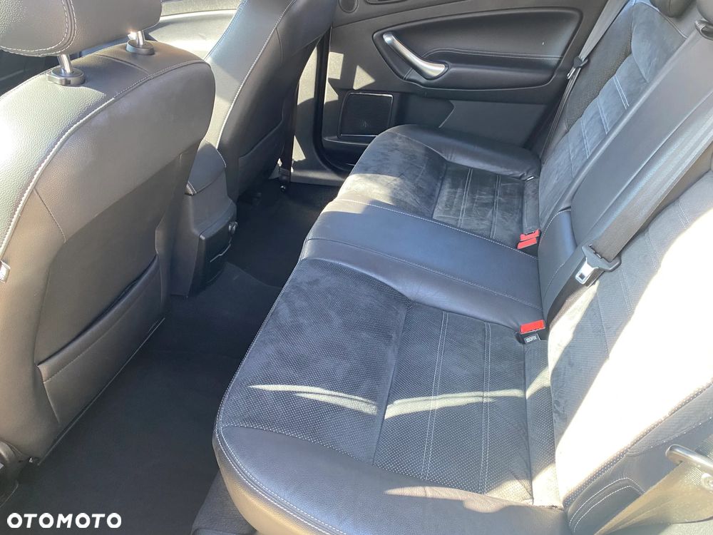 Ford Mondeo 2.0 TDCi Titanium - 31