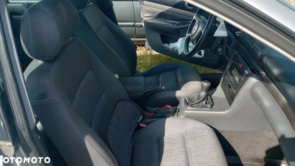 Audi A4 Limousine - 14