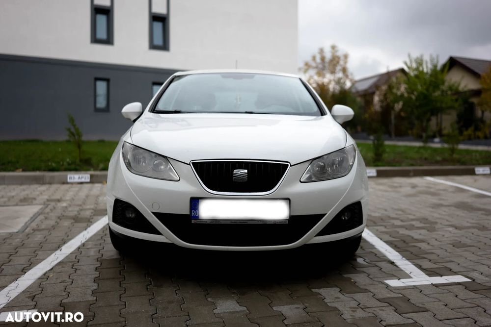 Seat Ibiza 2010 photo 2