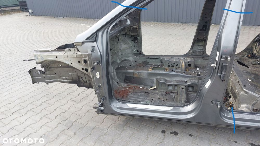 seat ateca 16r> ćwiartka przód próg lewy słupek a + b - 1