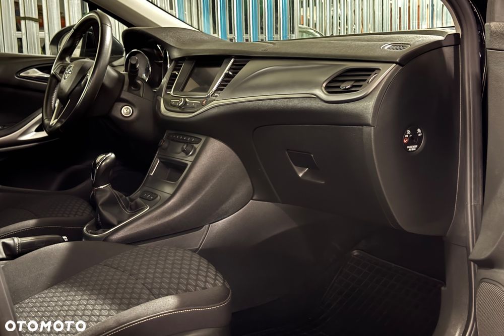 Opel Astra 1.2 T Edition S&S - 20