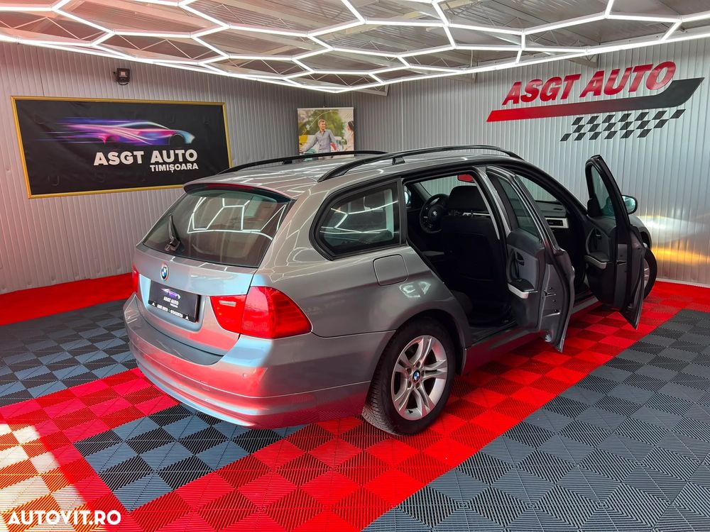 BMW Seria 3 320d xDrive DPF Aut. - 19