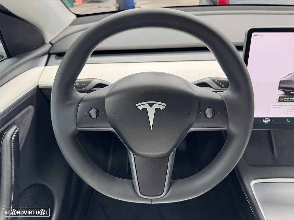 Tesla Model Y Long Range Tração Traseira - 18