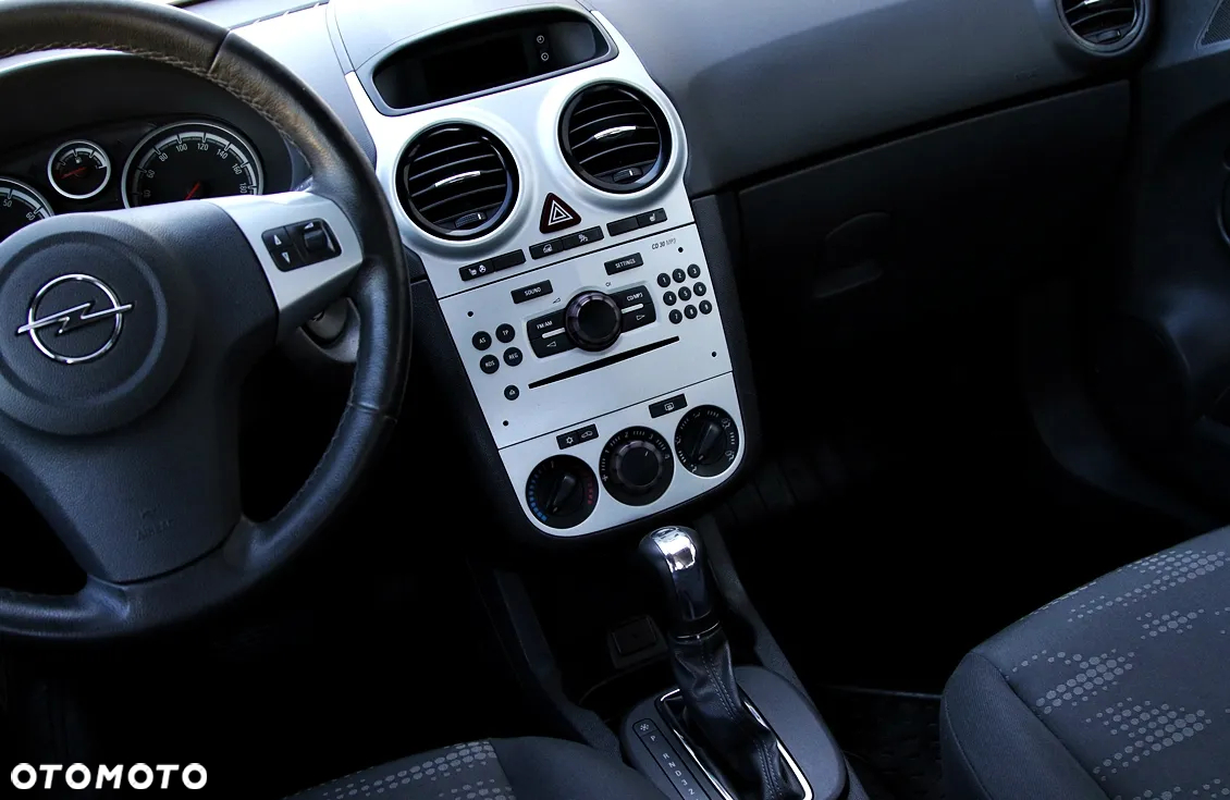 Opel Corsa 1.4 16V Enjoy - 25