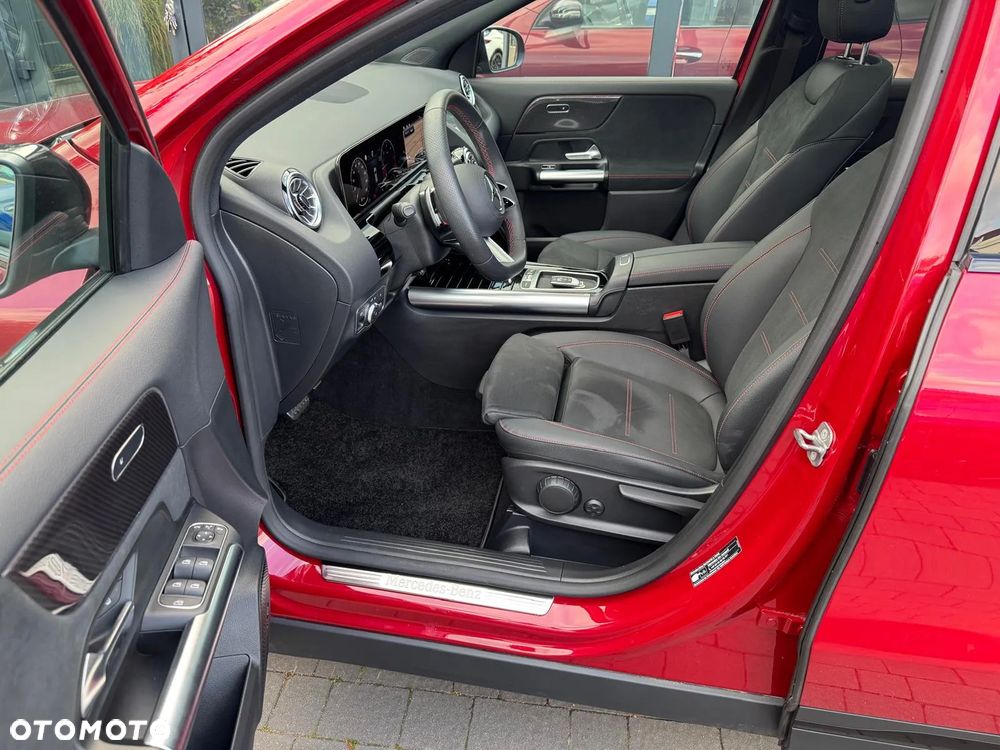 Mercedes-Benz GLA 200 d 4Matic 8G-DCT Style - 10