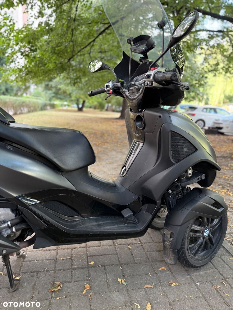 Piaggio MP-3 - 17