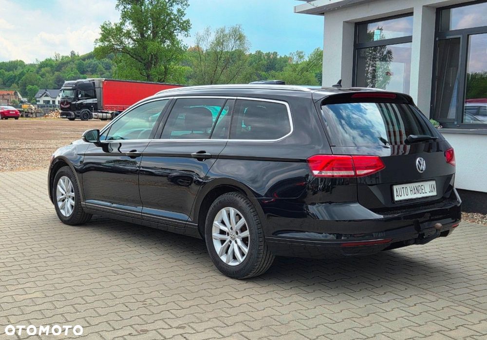 Volkswagen Passat - 20