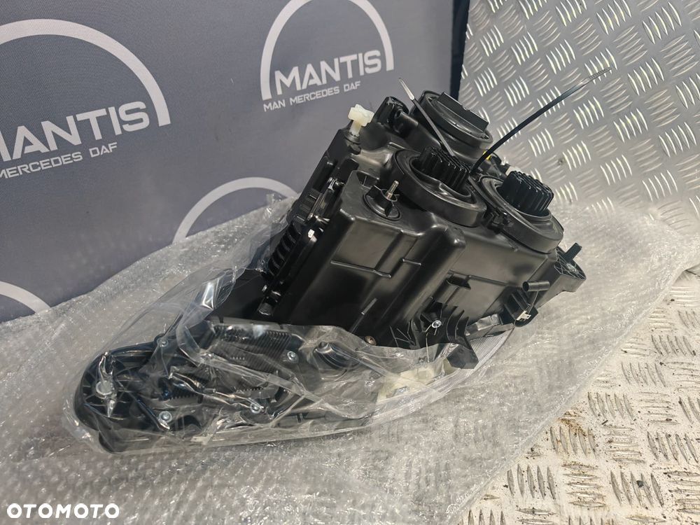 DAF XF 106 CF EURO6 REFLEKTOR LAMPA FULL LED 1857527 PRAWA - 3