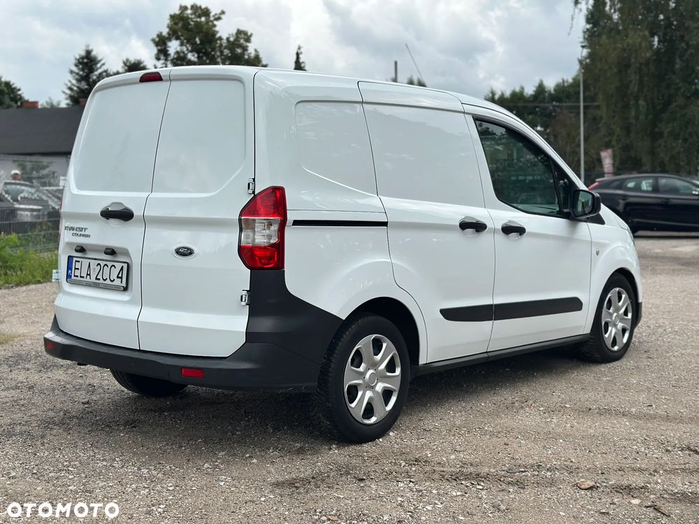 Ford Transit Courier - 5