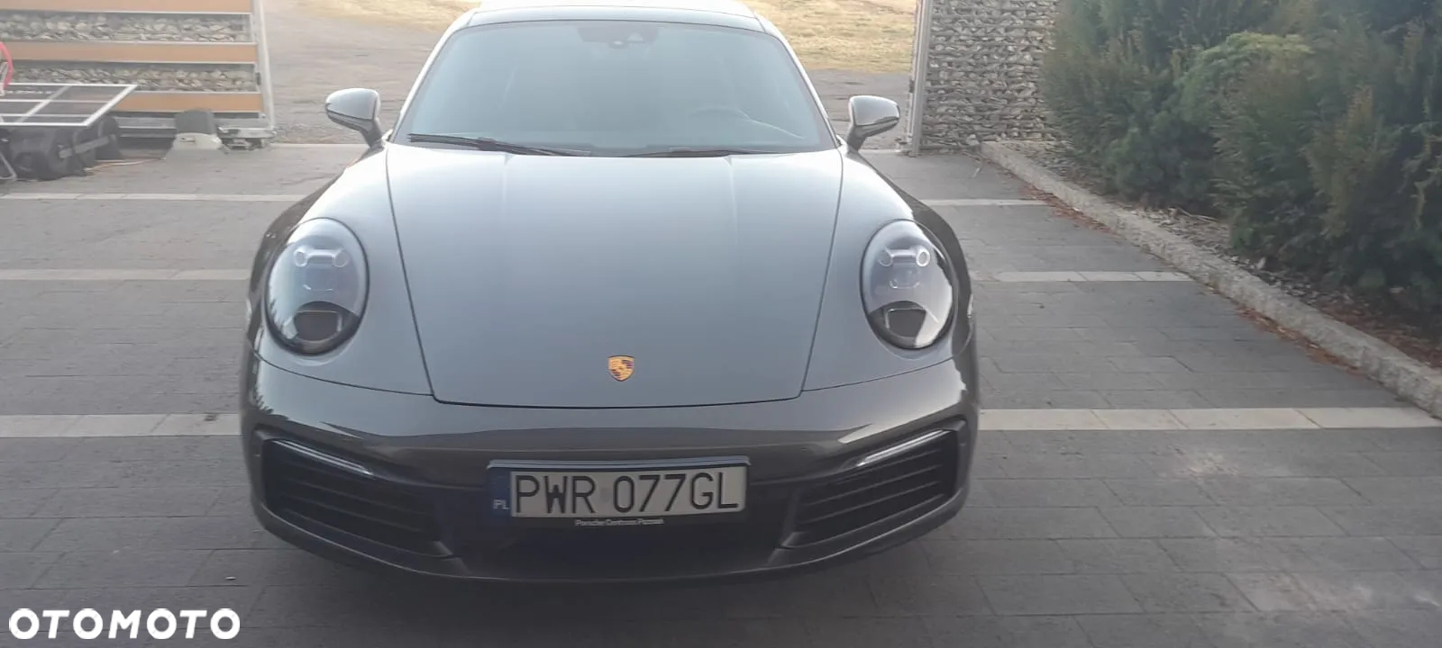 Porsche 911 Carrera 4 - 9
