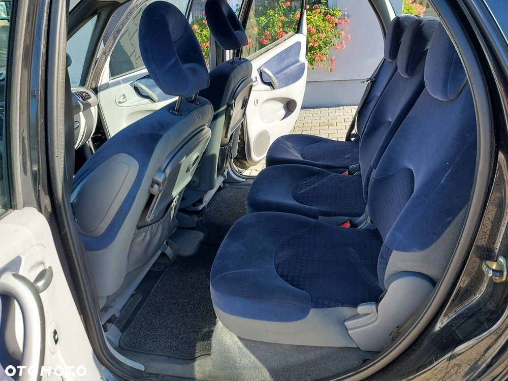 Citroën Xsara Picasso - 11