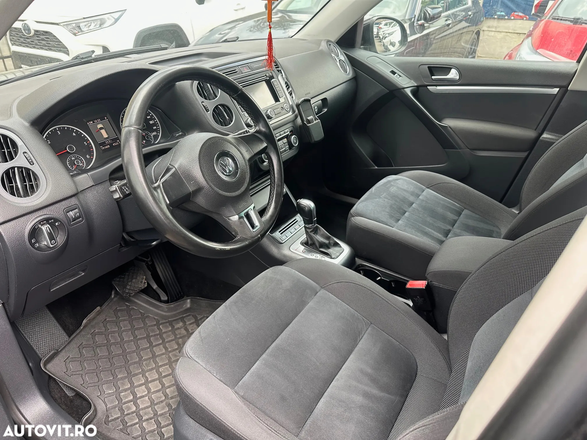 Volkswagen Tiguan - 15