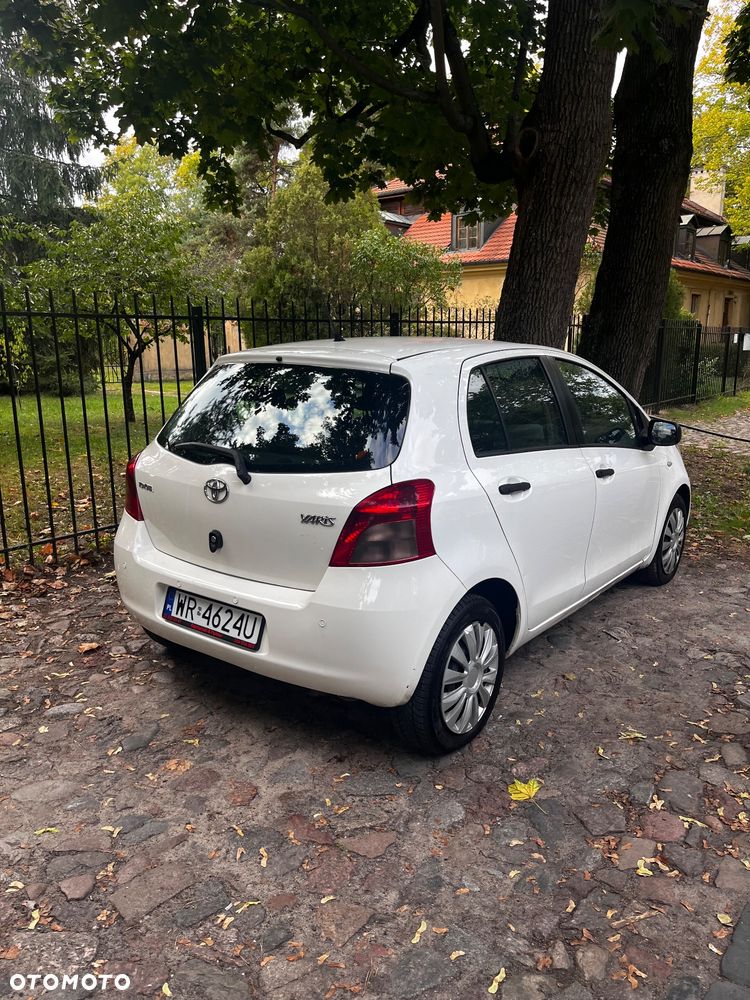 Toyota Yaris - 14