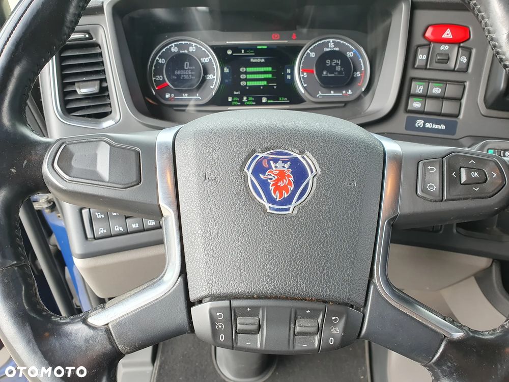 Scania - 18