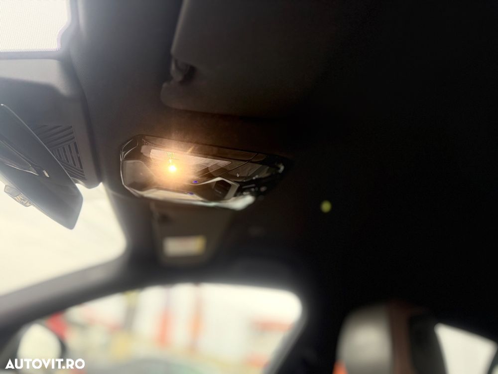 BMW Seria 5 520d xDrive AT MHEV - 38