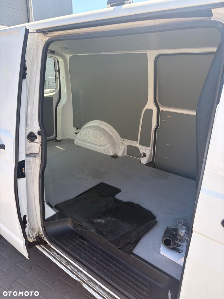 Volkswagen Transporter T5 - 19