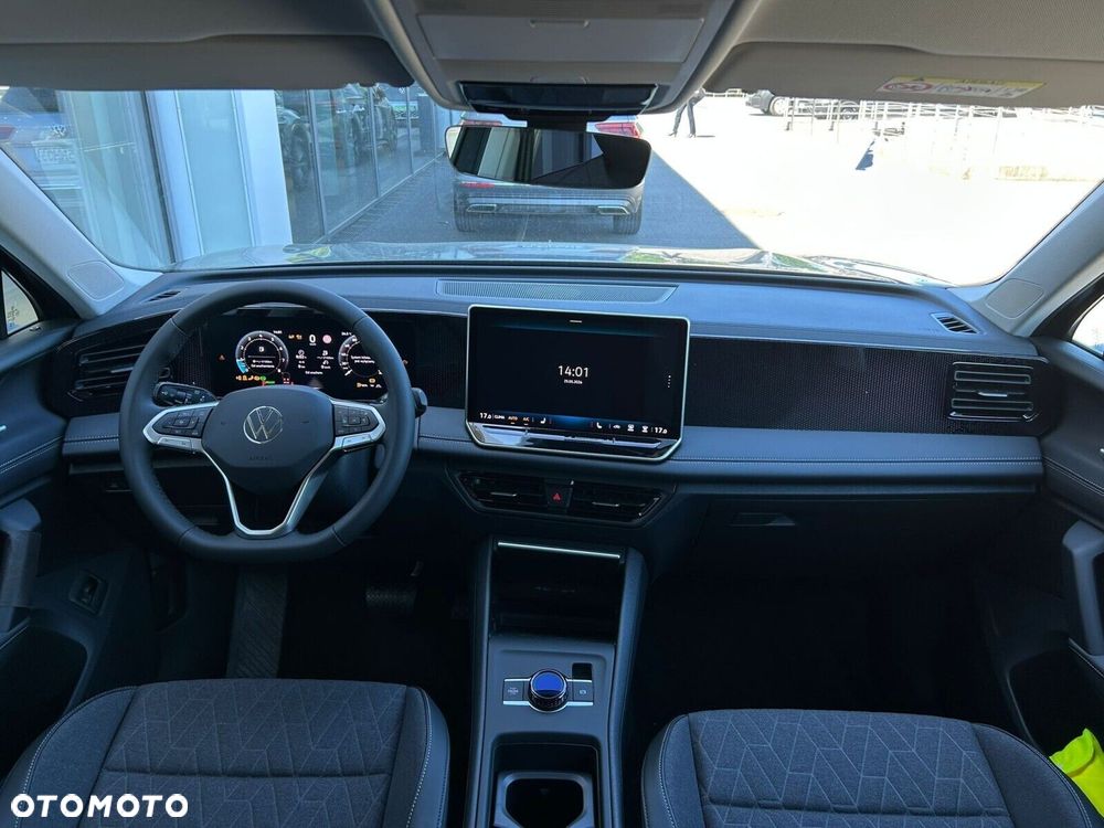 Volkswagen Tiguan - 5