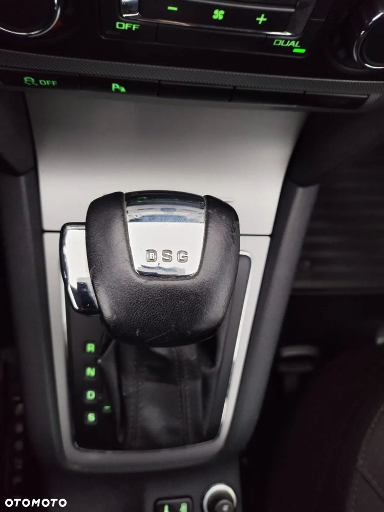 Skoda Octavia 2.0 TDI Elegance DSG - 29