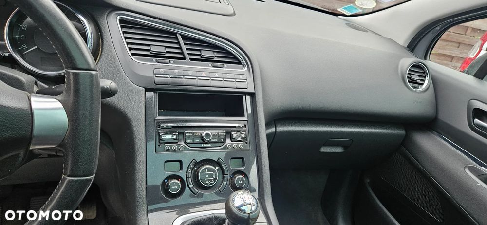Peugeot 5008 BlueHDi 130 Active - 2