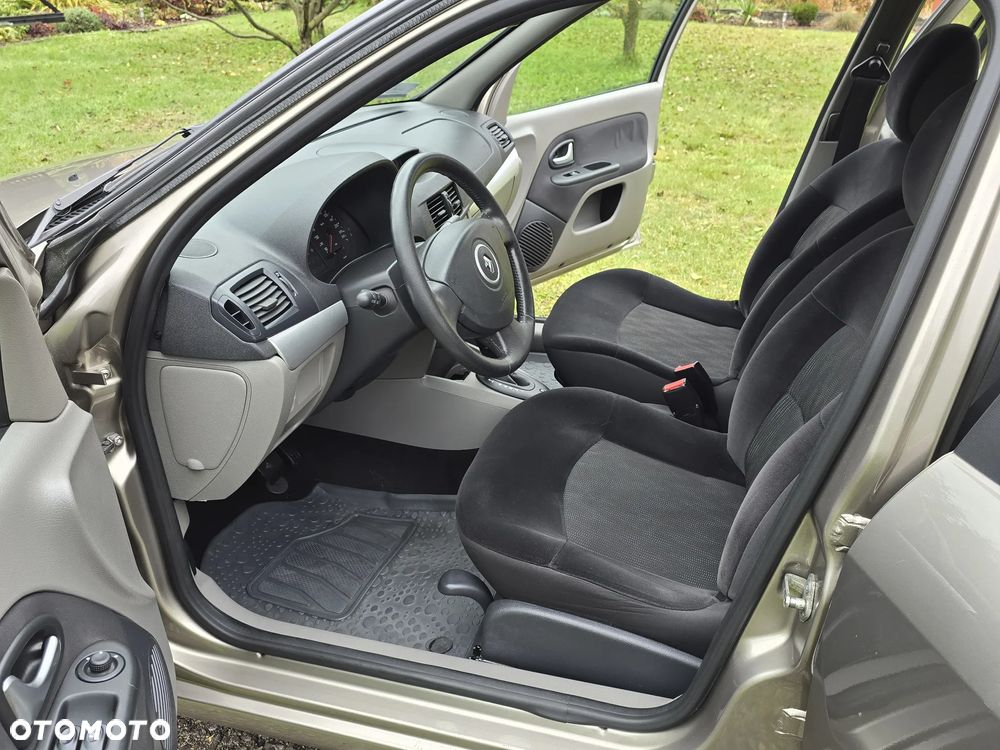 Renault Thalia 1.6 16V All Inclusive - 5