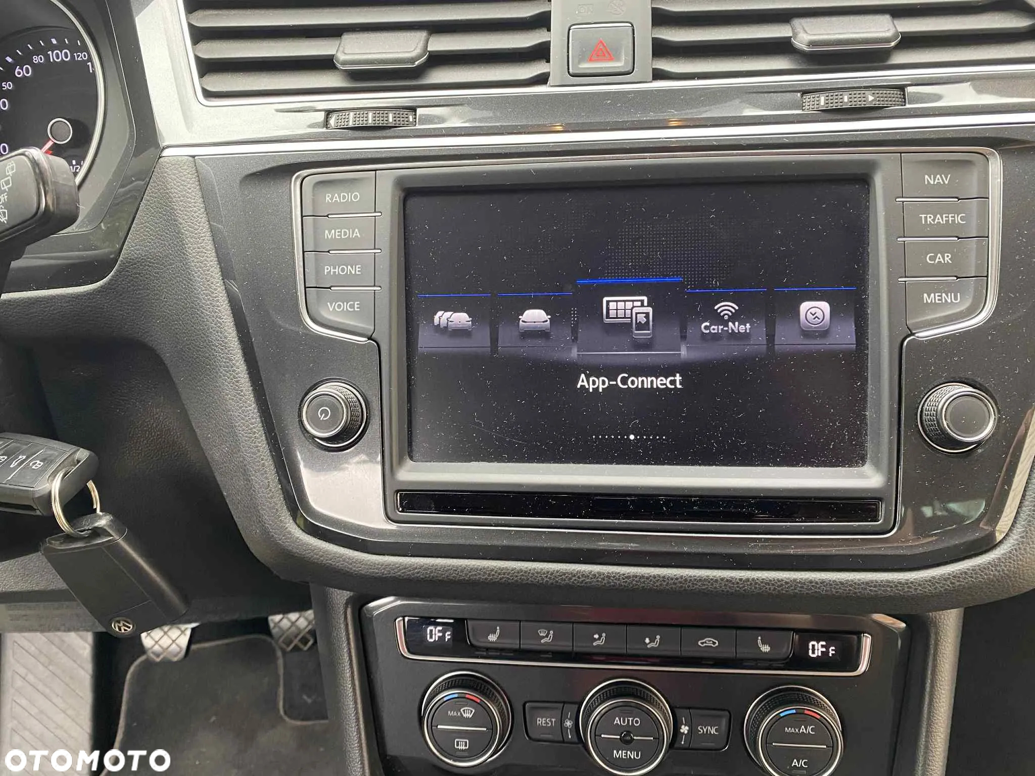 Volkswagen Tiguan 2.0 TDI BMT SCR Comfortline - 24