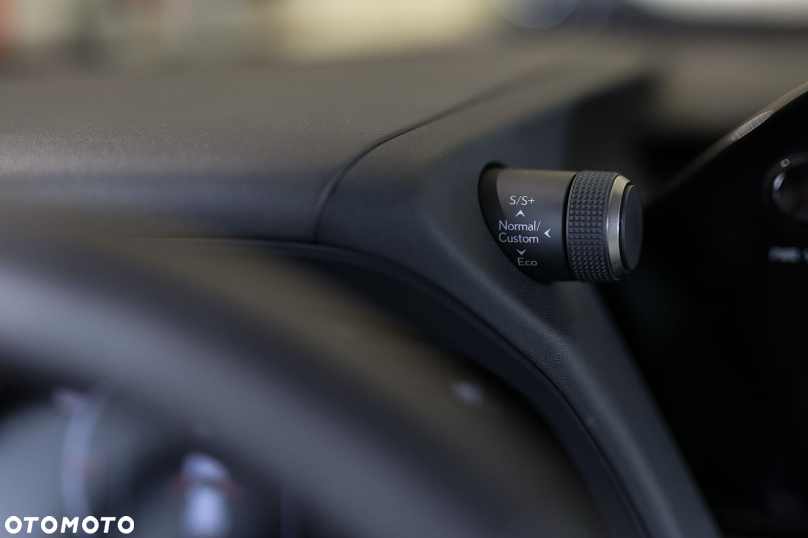 Lexus UX - 26