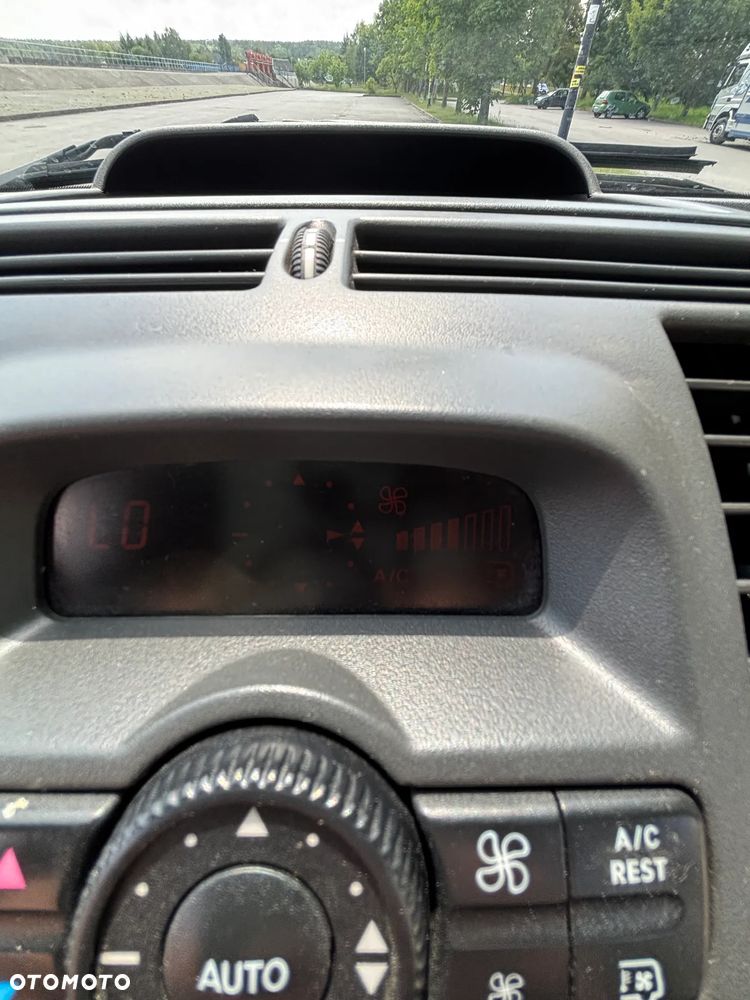 Mercedes-Benz Vito - 33
