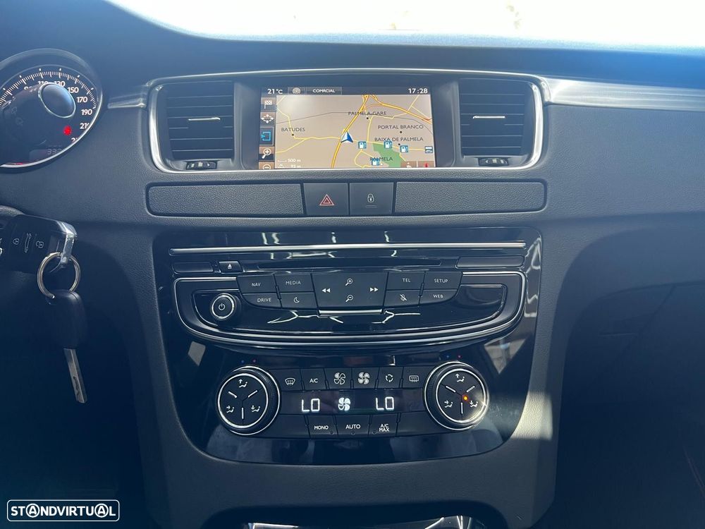 Peugeot 508 RXH 2.0 HDi Hybrid4 2-Tronic - 33