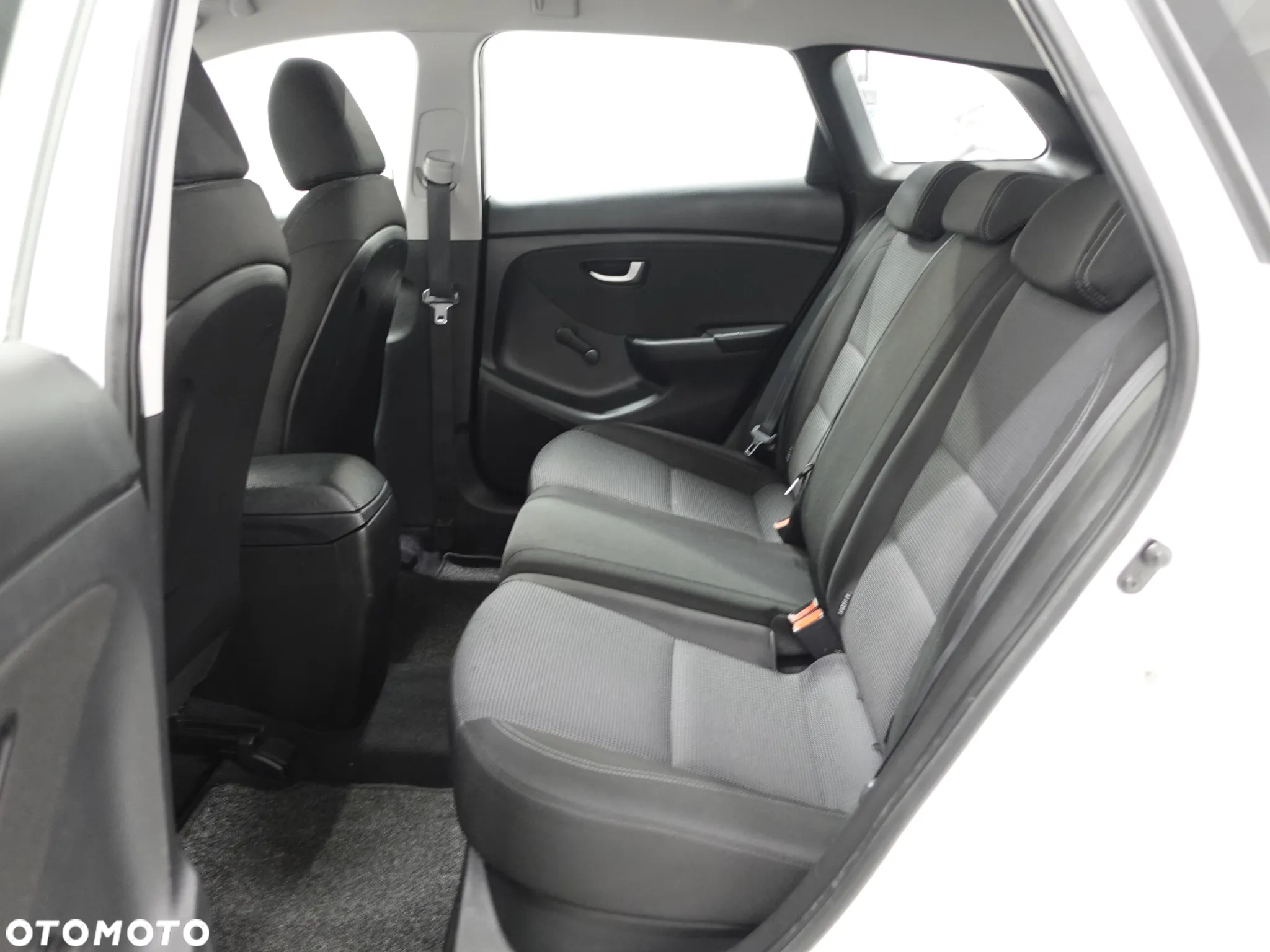 Hyundai i30 1.4 Fifa World Cup Edition - 24