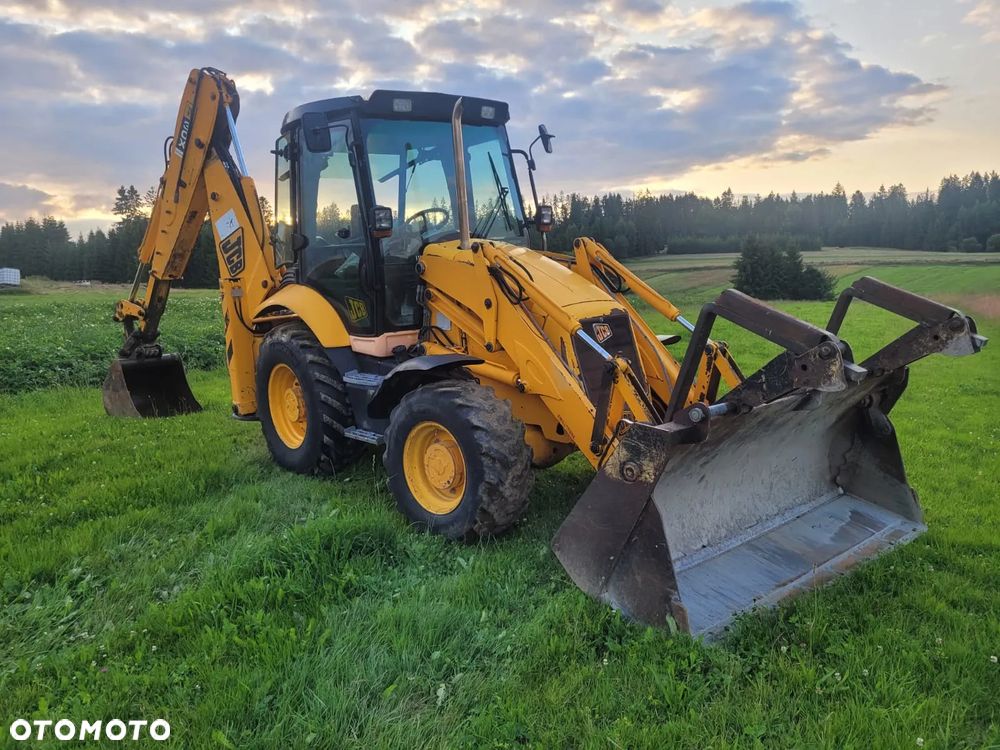 JCB 3CX Contractor - 2