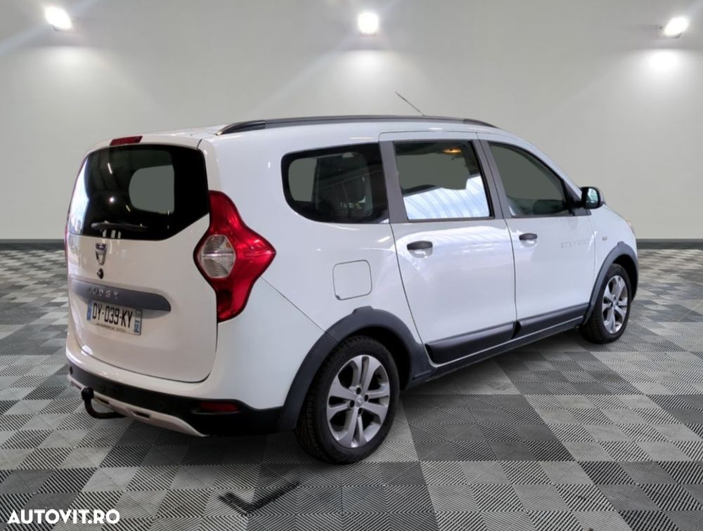 Dacia Lodgy TCe 115 Stepway - 6