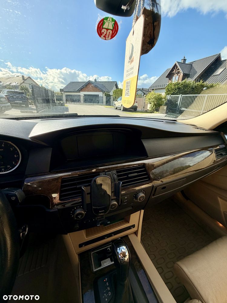 BMW 5 Series 2004 photo 5