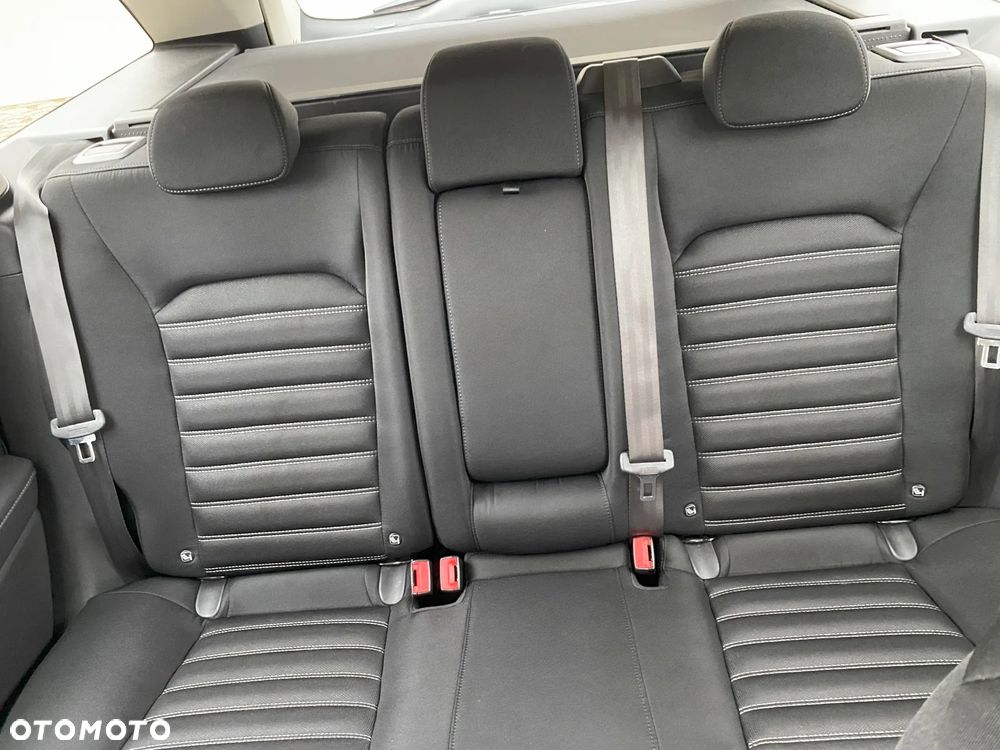 Ford Mondeo - 16