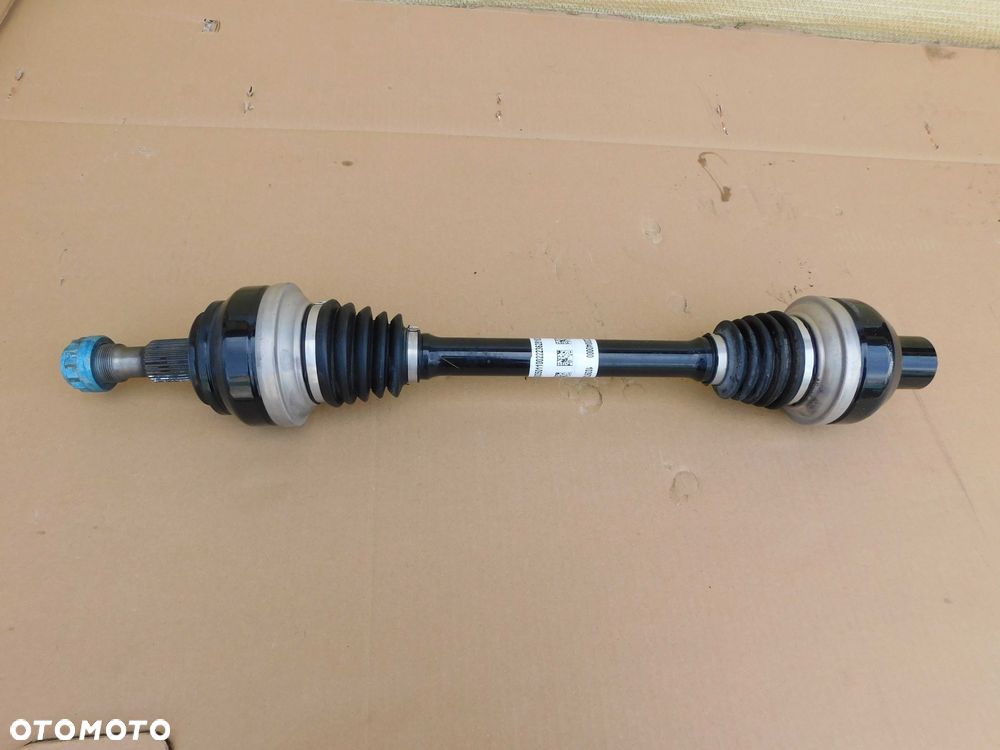 Półoś Tył Mercedes EQC 400 W293 A2933501100 Oryginał Niski Przebieg