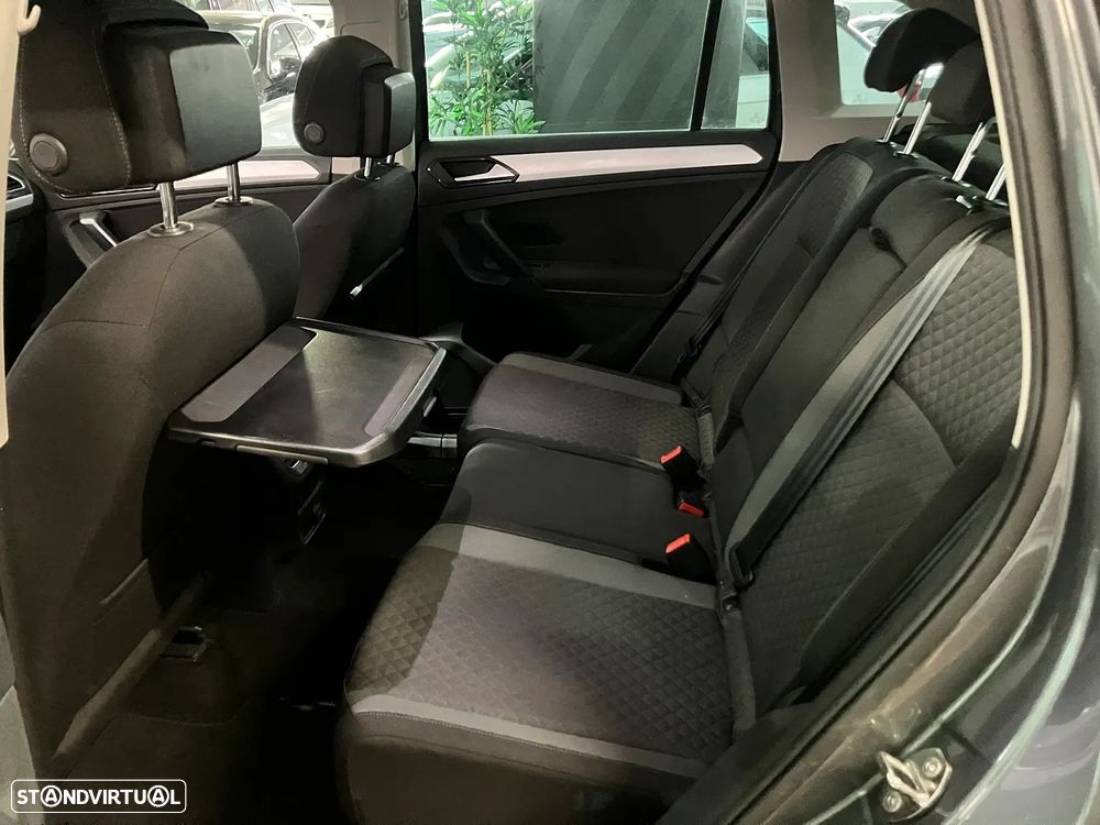 VW Tiguan 1.4 TSI Confortline - 14