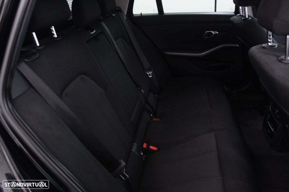BMW 330 e Touring Corporate Edition Auto - 15