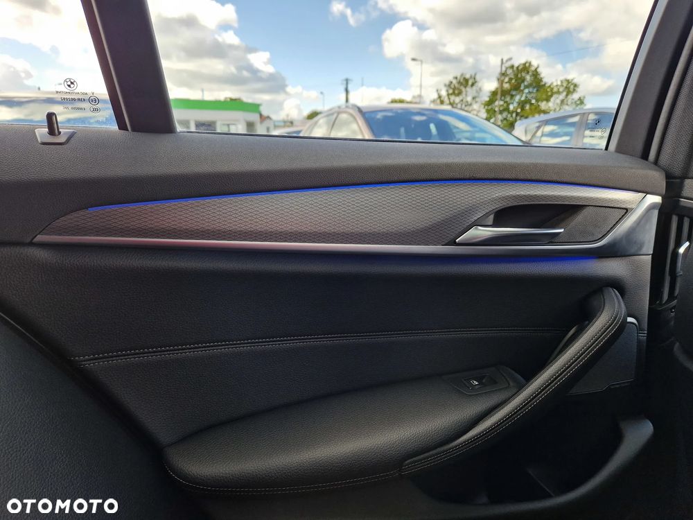 BMW Seria 5 530d Touring Sport Line - 11