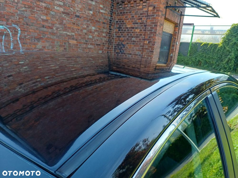 Toyota Avensis 2.0 D-4D Executive - 12