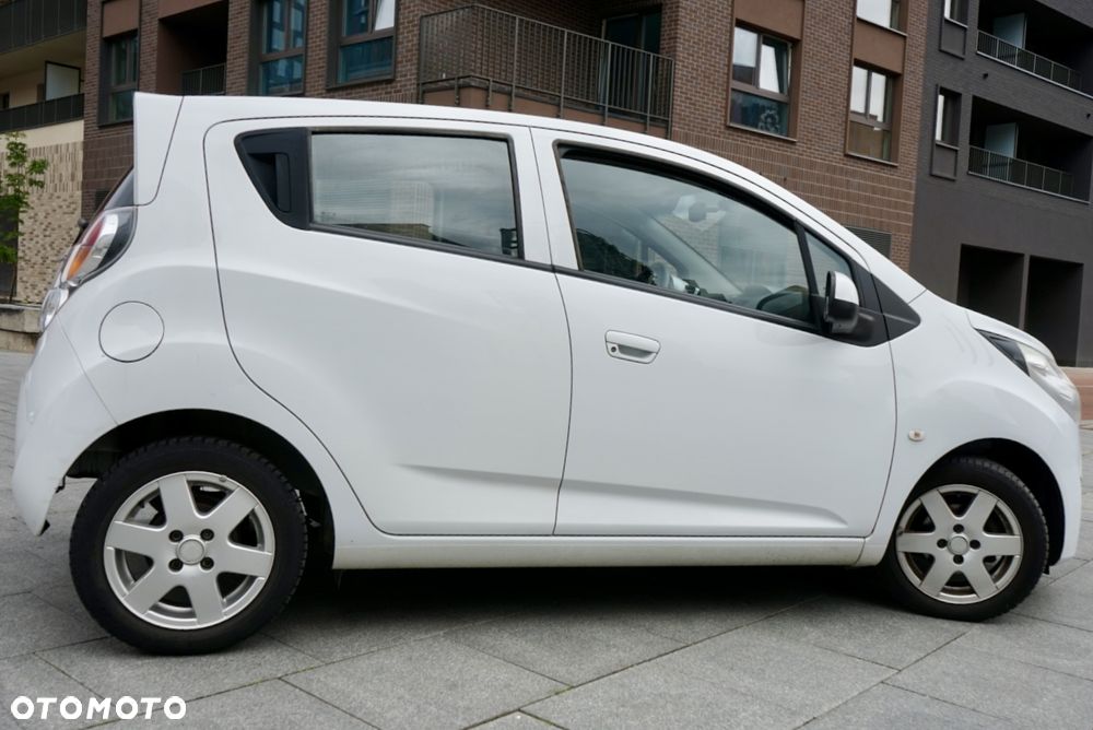 Chevrolet Spark 1.0 LS - 4