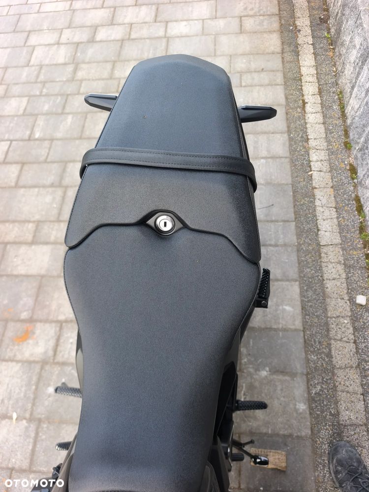 Honda CB - 17